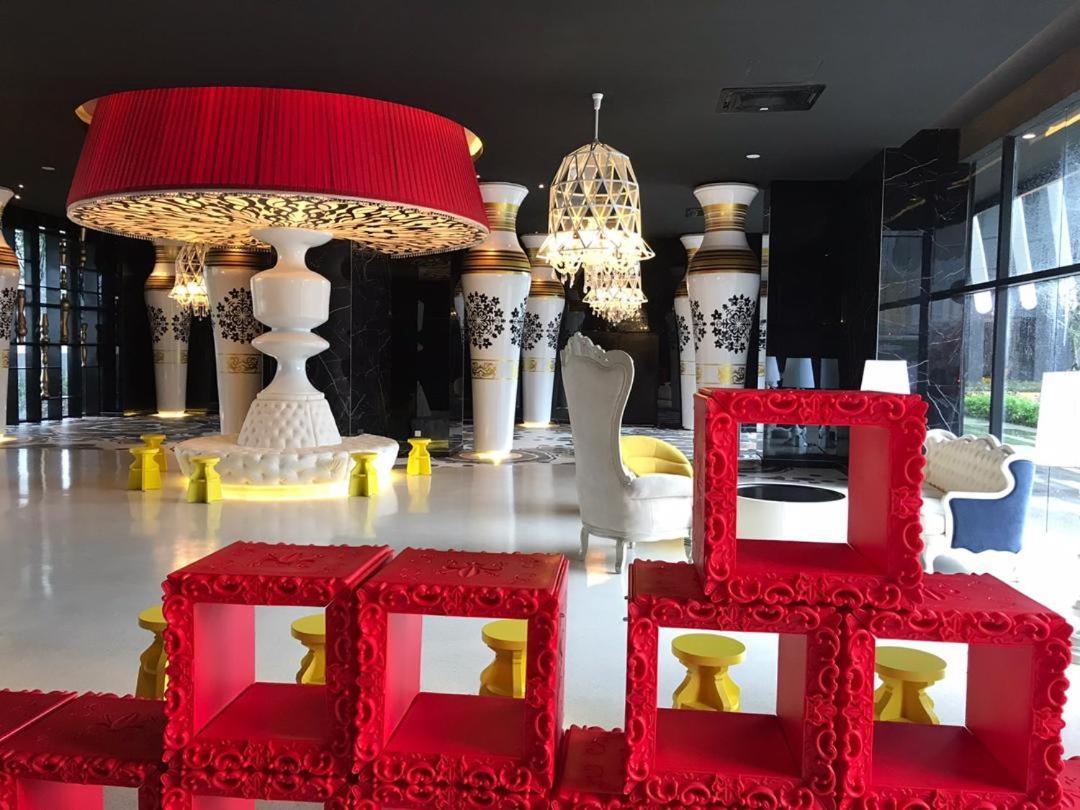 Arte Mont Kiara Host By Host Corner Suites Kuala Lumpur Eksteriør billede