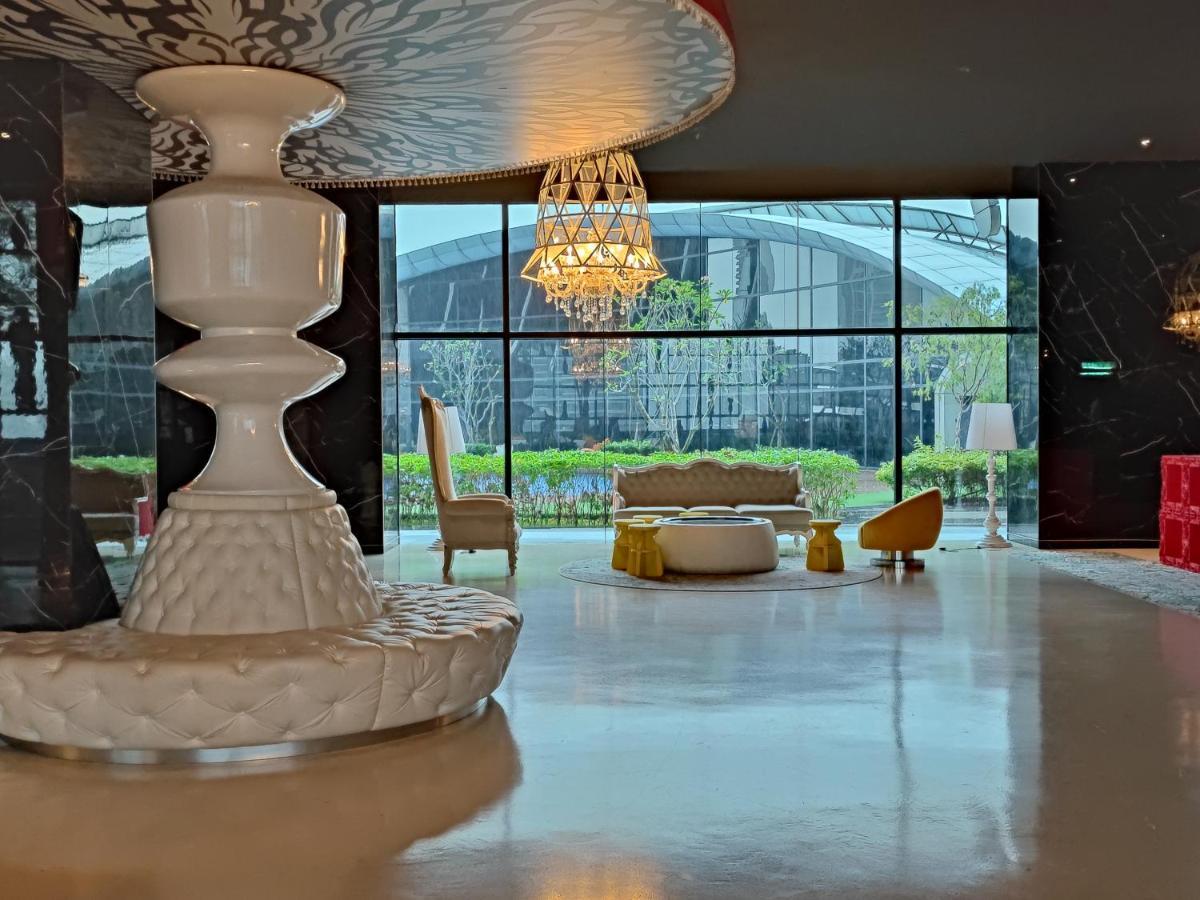 Arte Mont Kiara Host By Host Corner Suites Kuala Lumpur Eksteriør billede